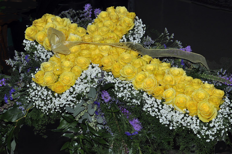 Show as it will lay on the casket.