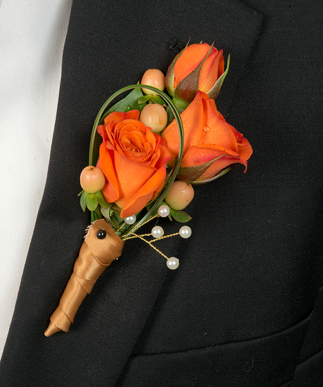Dazzling Pearl Boutonniere