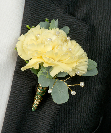Pearl Expressions Boutonniere