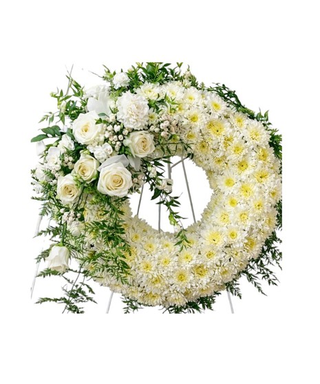 Sympathy Wreath Pure White Beauty